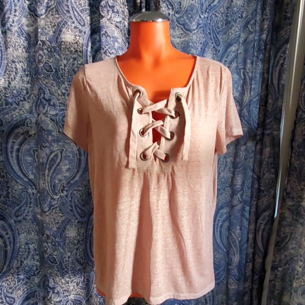 Cute tie front tee